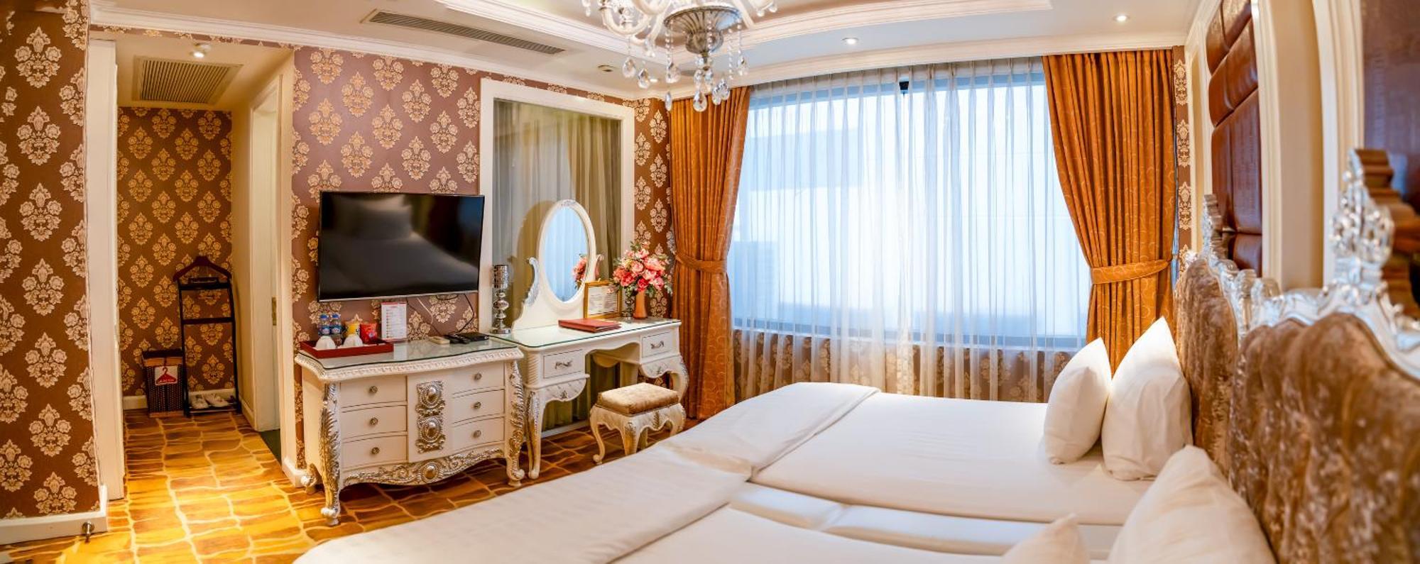 Hoang Trieu Hotel Ho Chi Minh City Exterior photo