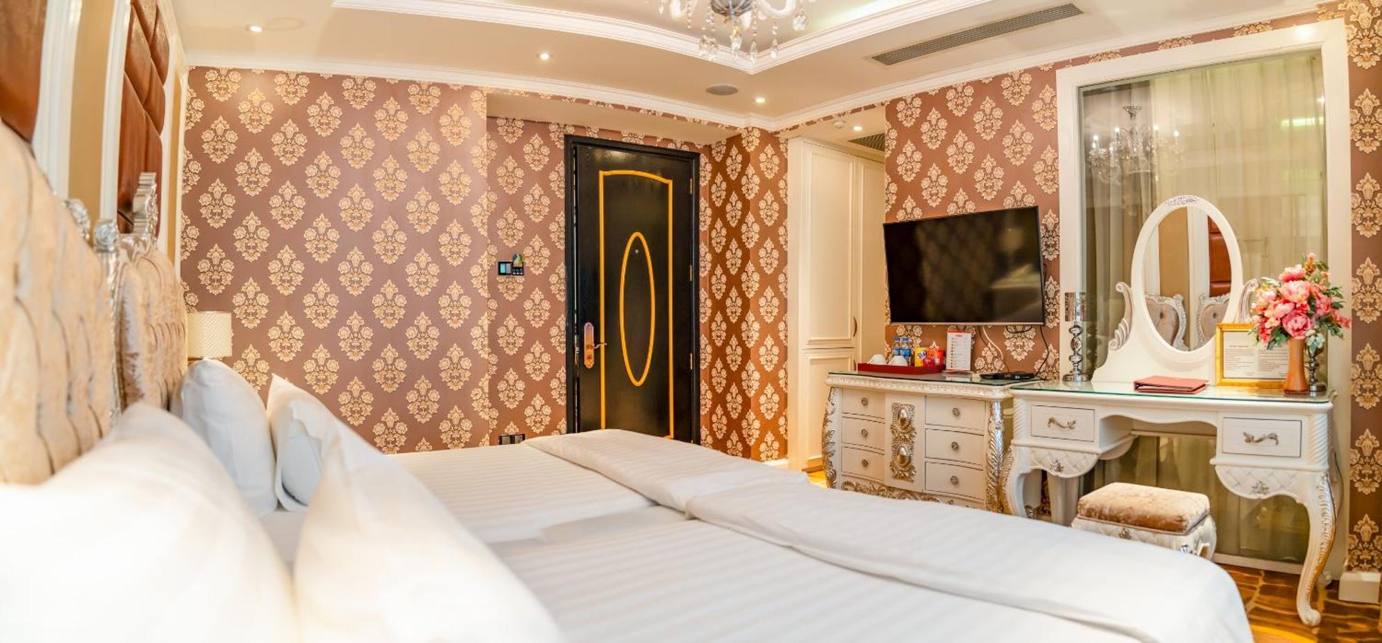 Hoang Trieu Hotel Ho Chi Minh City Exterior photo