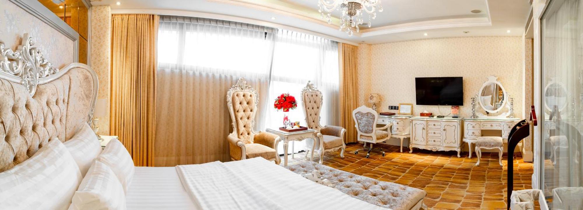Hoang Trieu Hotel Ho Chi Minh City Exterior photo